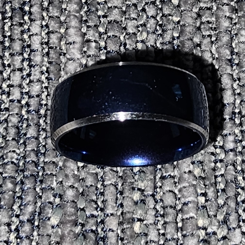Men's 8mm Blue Ring Size: 9